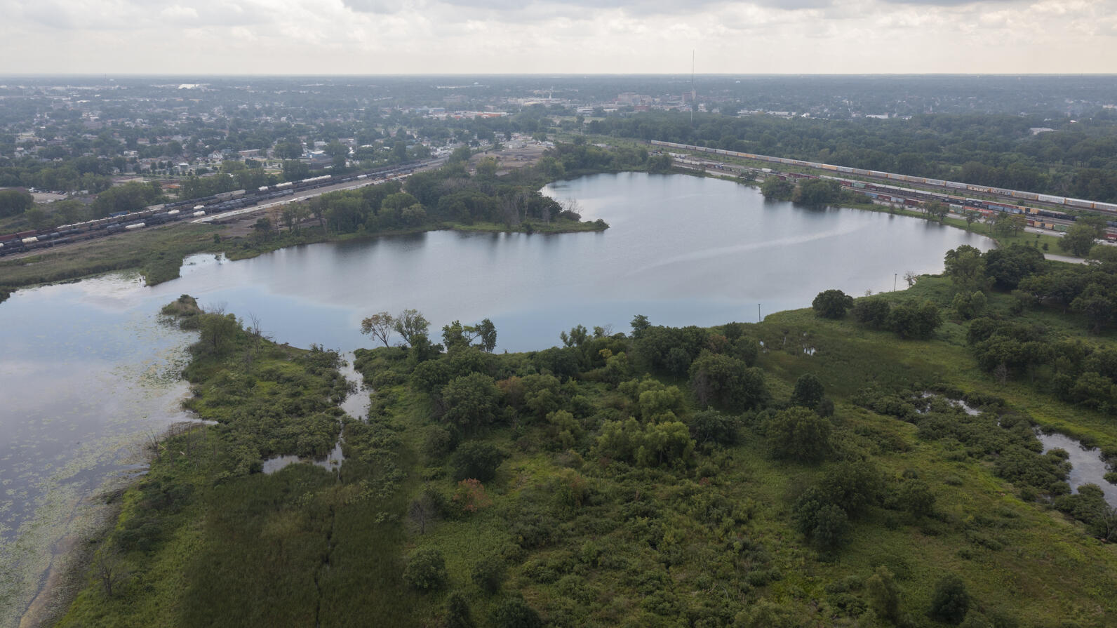 With over $1 million in GLRI support, Audubon Great Lakes, the Forest Preserve District of Cook County, Great Lakes Commission, and National Oceanic and Atmospheric Administration (NOAA) are working to bring back the important balance of water and plant l